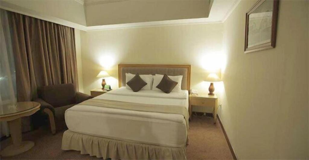 Oasis Amir Hotel Джакарта Екстериор снимка