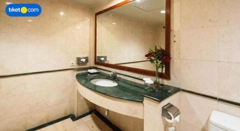 Oasis Amir Hotel Джакарта Екстериор снимка