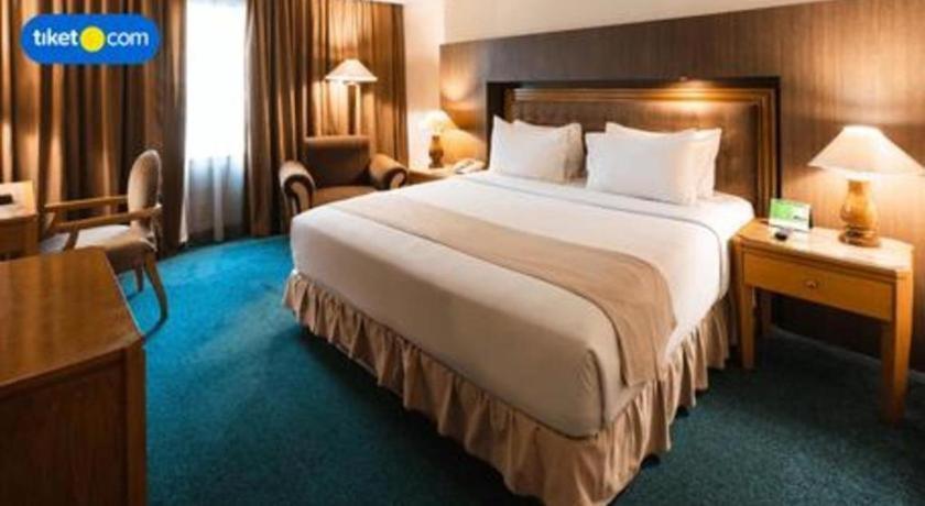 Oasis Amir Hotel Джакарта Екстериор снимка