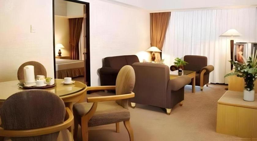 Oasis Amir Hotel Джакарта Екстериор снимка