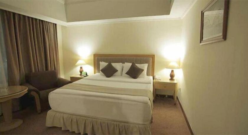 Oasis Amir Hotel Джакарта Екстериор снимка